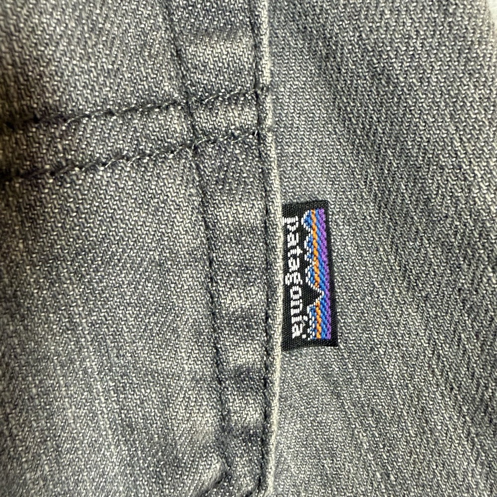 Patagonia Organic Cotton Jeans Mens 33x32 Gray Straight Leg Stretch Denim READ - Picture 5 of 16